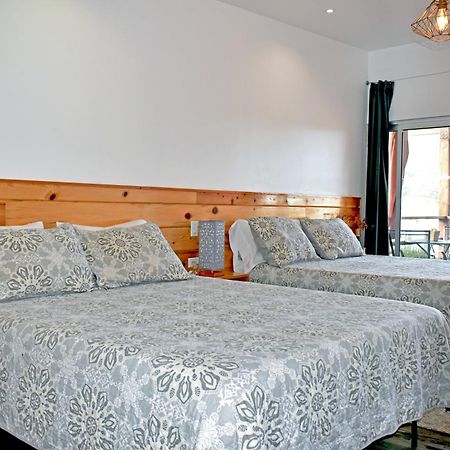 ואלה דה גוואדלופה Vides Del Rio Suites מראה חיצוני תמונה